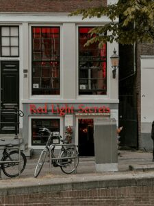 Waarom prostituees eigenlijk het meest gerespecteerde beroep ter wereld zouden moeten zijn